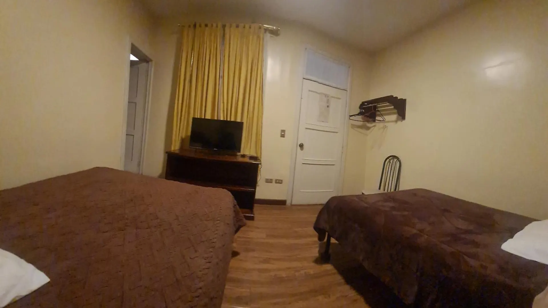 Del Centro Hotel Cuenca Gæstehus